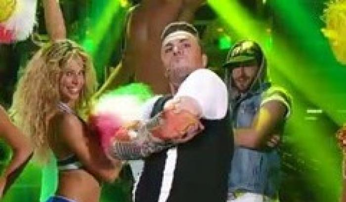 Cirilli imita Emis Killa: il video diventa virale Cirilli imita Emis Killa: il video diventa virale