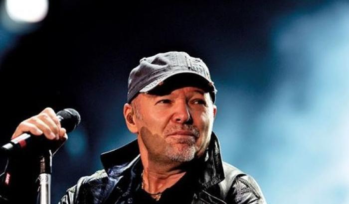 Facebook, Vasco Rossi: il disco è finito