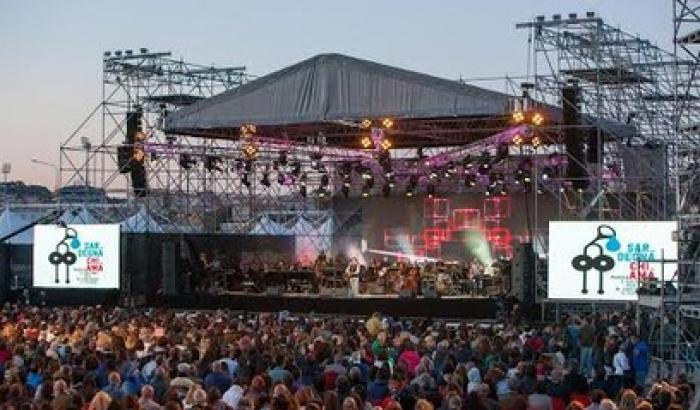 Sardegna chi_ama: in un doppio cd antologico il concerto di beneficenza Sardegna chi_ama: in un doppio cd antologico il concerto di beneficenza