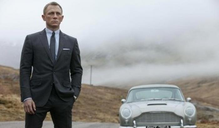 James Bond, 90 anni e non sentirli