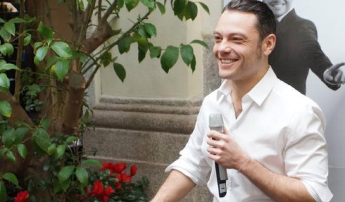 The best of Tzn. Tiziano Ferro: 'È la mia vera storia' The best of Tzn. Tiziano Ferro: 'È la mia vera storia'
