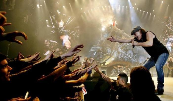 Ac/Dc da record: già 60 mila biglietti venduti Ac/Dc da record: già 60 mila biglietti venduti