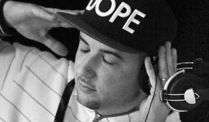 Adamo Cirelli fa ritorno con il suo singolo dal titolo La musica Adamo Cirelli fa ritorno con il suo singolo dal titolo La musica