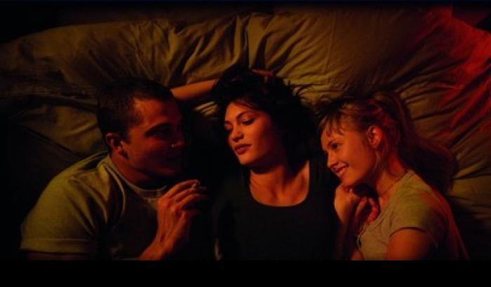 Cannes, Love di Gaspar Noé: buu in sala, delusione per il film erotico