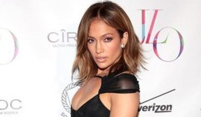 Jennifer Lopez in un abito sexy per i suoi 46 anni