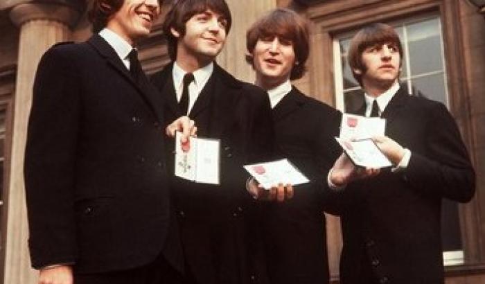 Il primo contratto dei Beatles all'asta a New York