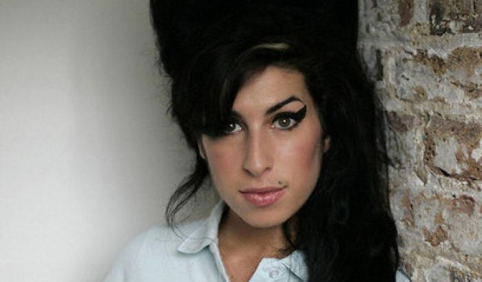 Amy Winehouse, nostalgia per un talento tormentato