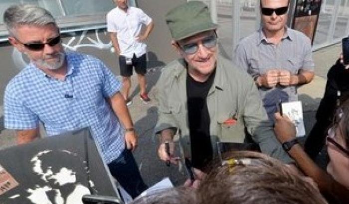 Torino, il concerto degli U2 messo a rischio da un furto