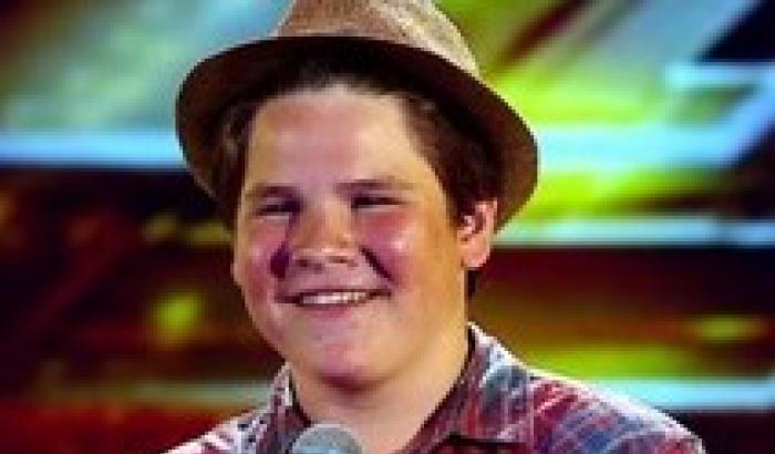 X Factor 9: tutti in piedi per Elijah, il pusher della felicità