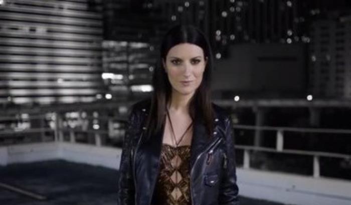 Laura Pausini: ecco il video de Il lato destro del cuore