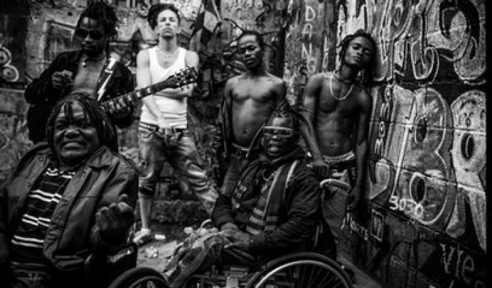 Dal Congo all'Europa, l'ascesa della band degli africani in carrozzina Dal Congo all'Europa, l'ascesa della band degli africani in carrozzina