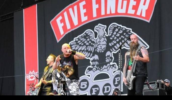 Allarme terrorismo: annullato il concerto dei Five Finger Death Punch a Milano