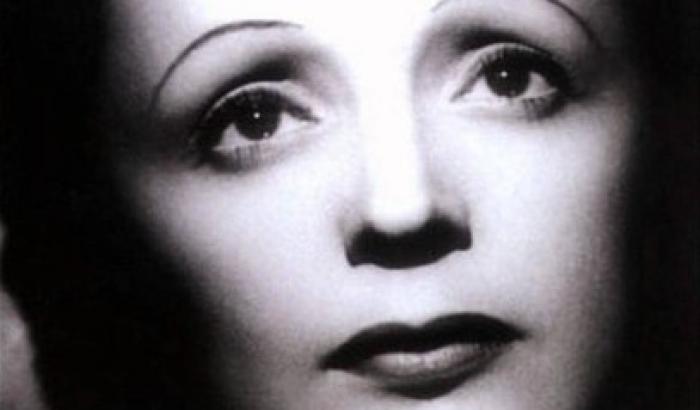 Édith Piaf: i 100 anni del mito en rose