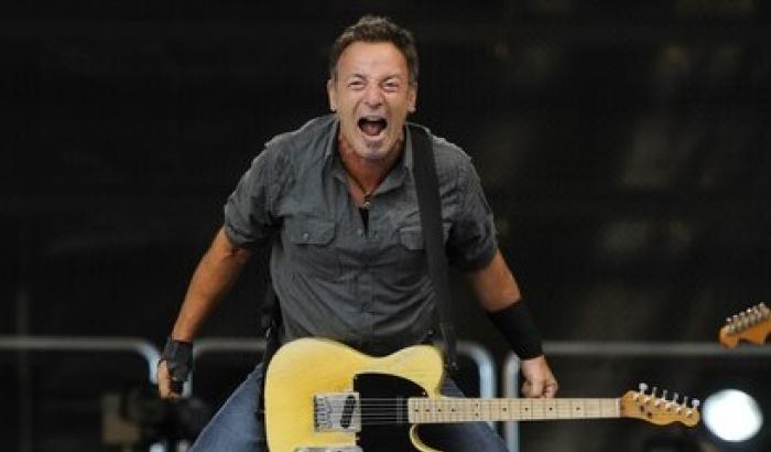 Niente live a Ny, Springsteen si scusa: online un concerto da scaricare gratis