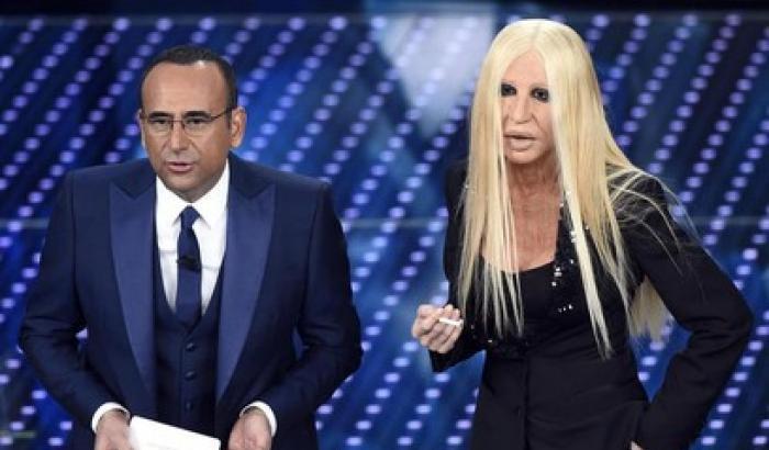 Sanremo, Virginia diventa Donatella Versace: lifting da ridere