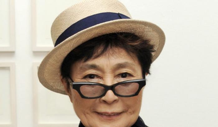 Yoko Ono ricoverata in ospedale