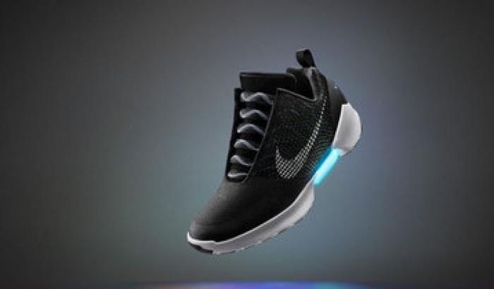 Ritorno al Futuro: Nike lancia le scarpe autoallaccianti