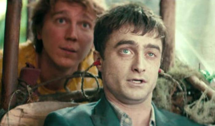 Il film che ha sconvolto il Sundance: Radcliffe è un cadavere con meteorismo