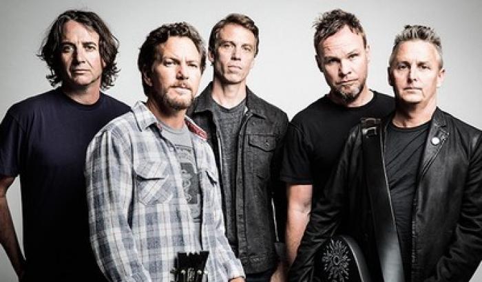 Pearl Jam, niente tour in North Carolina: quella legge discrimina i gay