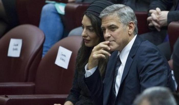 Gere e Clooney hanno ricevuto l'Ulivo della pace in Vaticano
