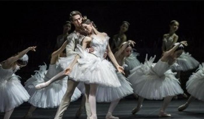Alla Scala torna il 30 giugno il Lago dei cigni, il balletto di Ratmansky