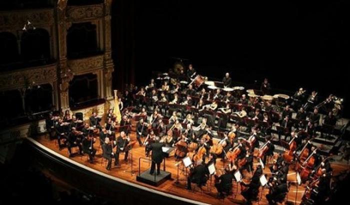 I Maestri dell'orchestra Petruzzelli: no ai licenziamenti
