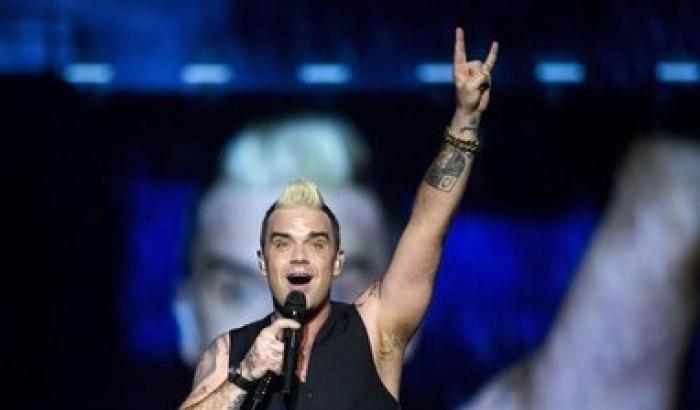 Robbie Williams annuncia l'uscita del nuovo album