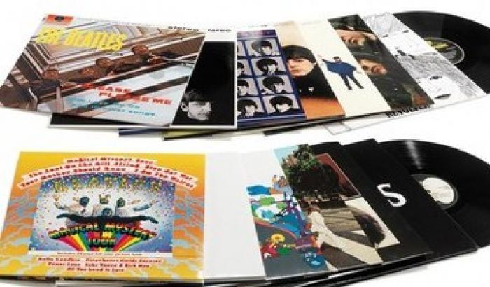 Parigi, all'asta quindicimila dischi dei Beatles