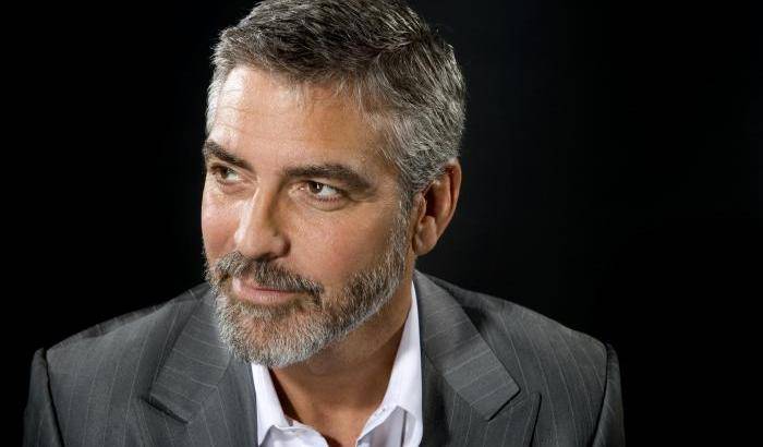Arrestati in Thailandia gli "Italian Bonnie & Clyde": truffarono anche Clooney