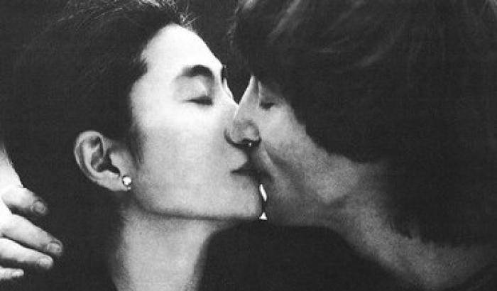 Presto un film sulla storia d'amore tra John Lennon e Yoko Ono
