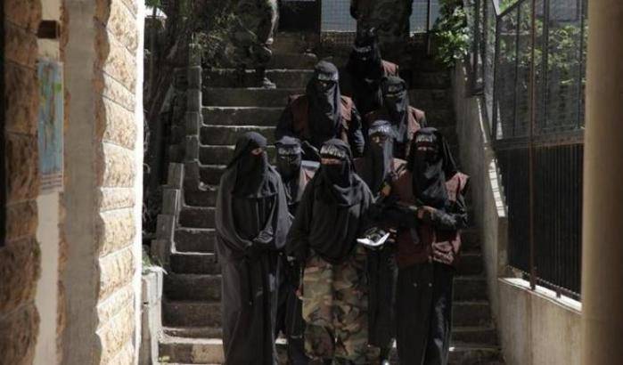 Corvi neri: in onda la soap opera che racconta le crudeltà delle donne dell'Isis