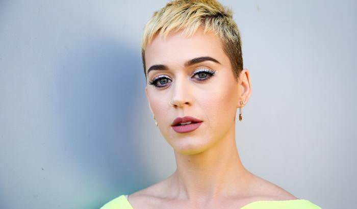 Presentazione "spaziale" per Katy Perry ai Vma 2017