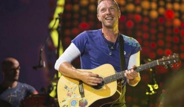 I Coldplay omaggiano Chester Bennington, Patti Smith ricorda Sam Shepard