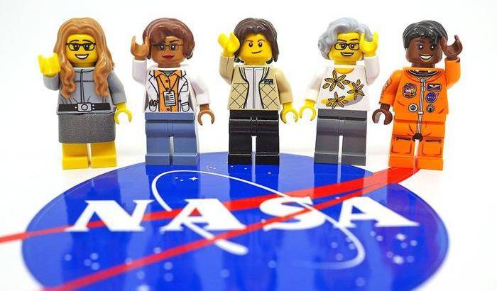 Femminismo, la Lego dà il buon esempio: i nuovi personaggi? Quattro donne della Nasa