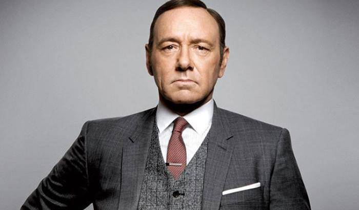 Hollywood contro Kevin Spacey: il coming out distrae dalle accuse di molestia
