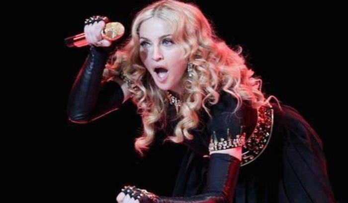 Madonna e Bono nei Paradise Papers: con Trump, Trudeau e la regina Elisabetta