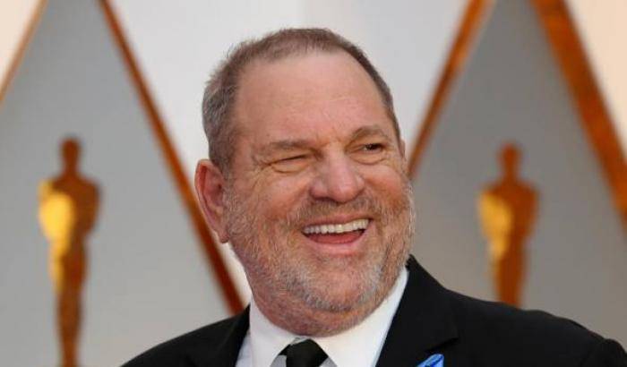 Anche l'Accademia americana della Tv sbatte fuori Harvey Weinstein