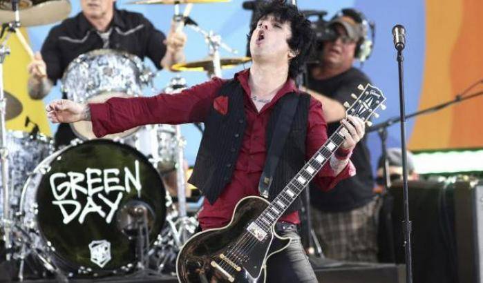 I Green Day regalano ai loro fans un album di hits per il loro trentennale