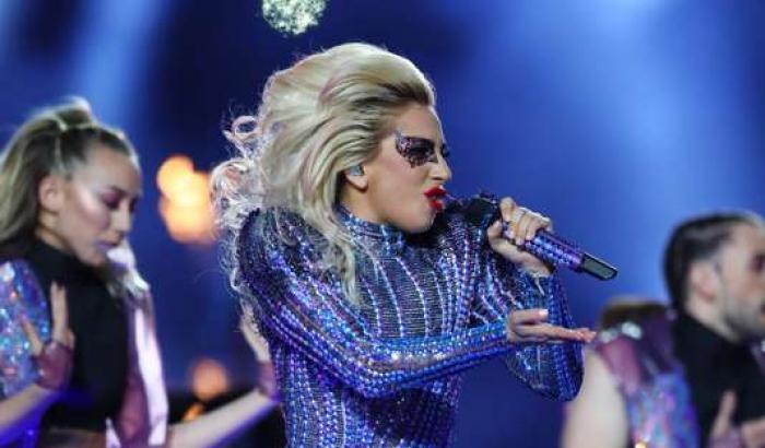 Lady Gaga sta male e cancella la tournée europea