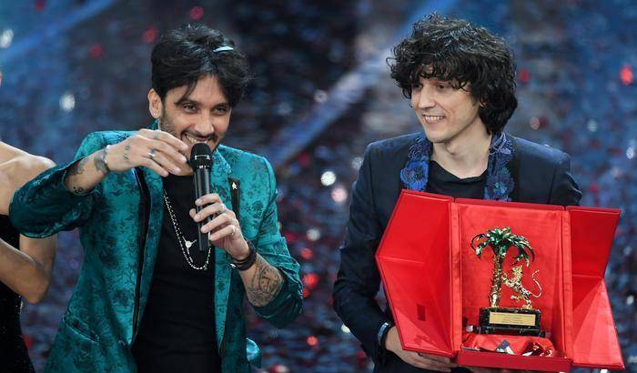 L'inno contro la guerra di Ermal Meta e Fabrizio Moro conquista Sanremo 2018
