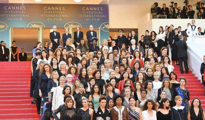 Cannes: 82 donne del cinema (contro i 1563 uomini) occupano il red carpet per protesta