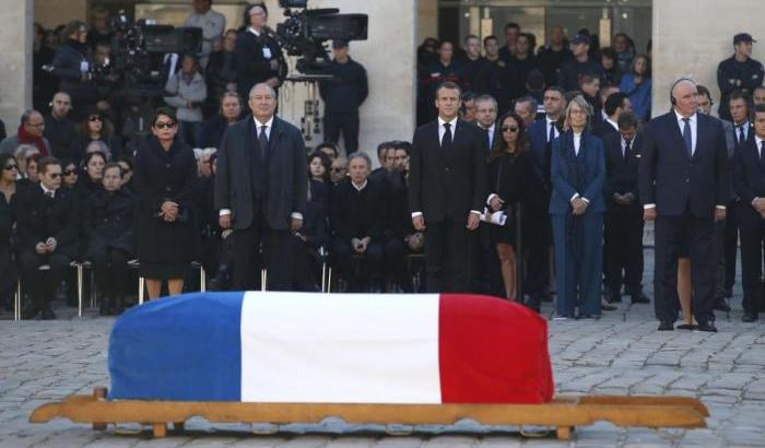 La Francia onora i suoi artisti: addio a Charles Aznavour