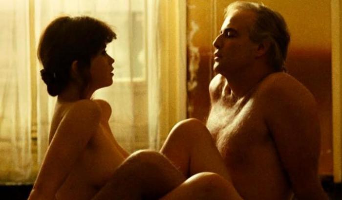 Ultimo Tango a Parigi, il film più discusso di Bertolucci in prima serata su Rai 2