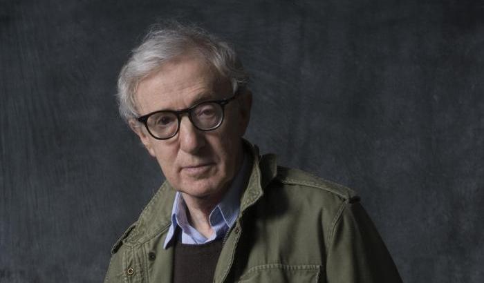 Woody Allen fa causa ad Amazon per mancata distribuzione del film