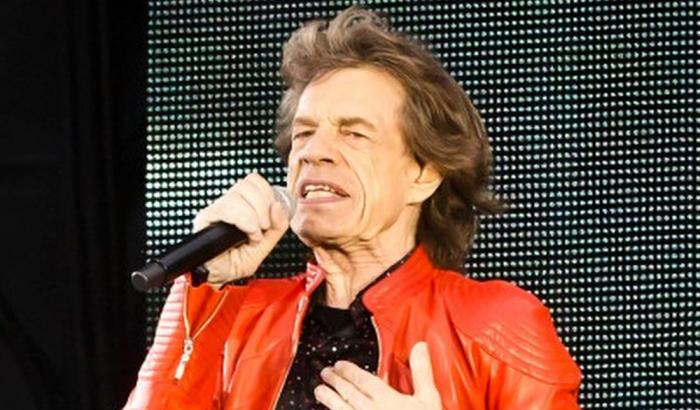 Mick Jagger deve operarsi al cuore. Ma i medici rassicurano: torna presto