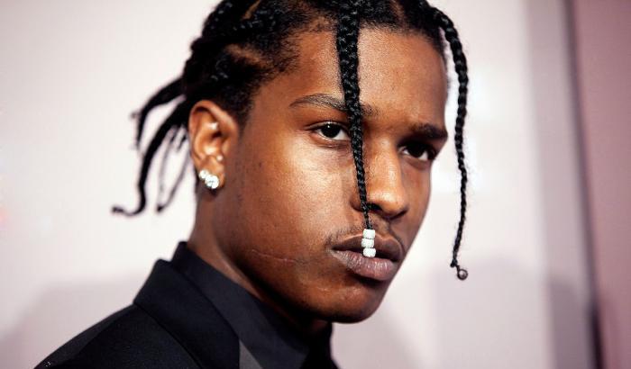Il rapper A$AP Rocky rilasciato di prigione in Svezia e Trump esulta: "torna preso a casa"