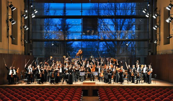 Teatri chiusi per Coronavirus, l’Orchestra Toscanini va in streaming su Facebook