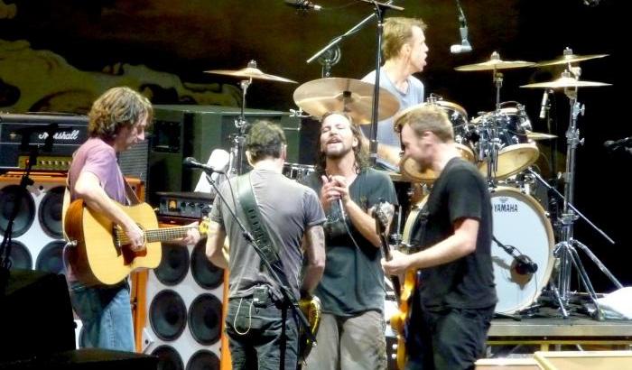 I Pearl Jam rinviano al 2021 la data di Imola e il tour 2020