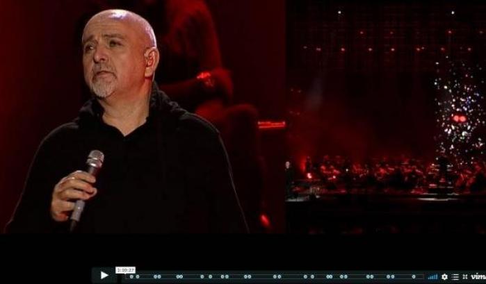Peter Gabriel: «L’Italia ci dette lavoro». Lettera con film per la lotta al Coronavirus