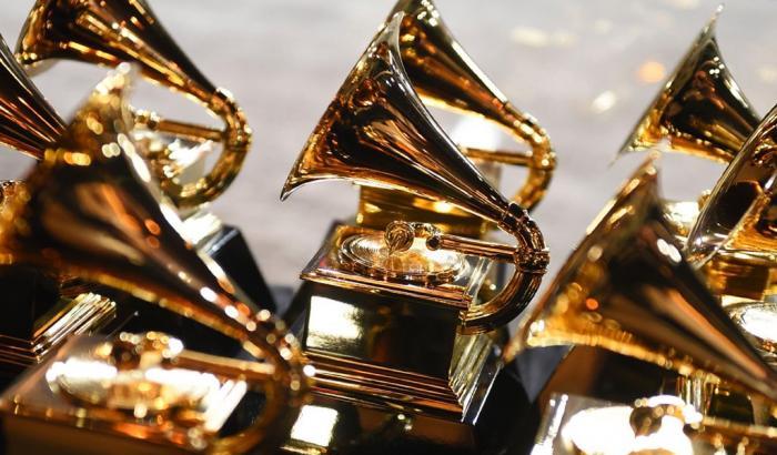 Il Covid paralizza l’America: per la prima volta nella storia rinviati i Grammy Awards